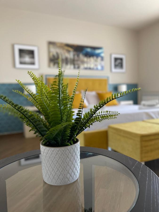 מסקלי Mb Giurati Suites מראה חיצוני תמונה